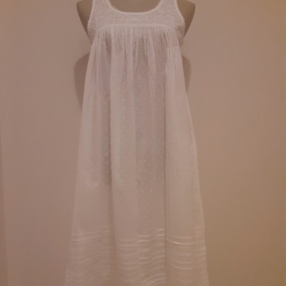 Shabby Chic Brand white cotton embroidered nightgown NWT🤍